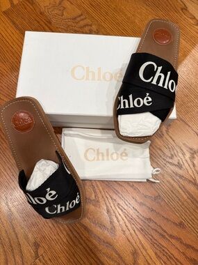 Chloé Black Logo Slide Sandals